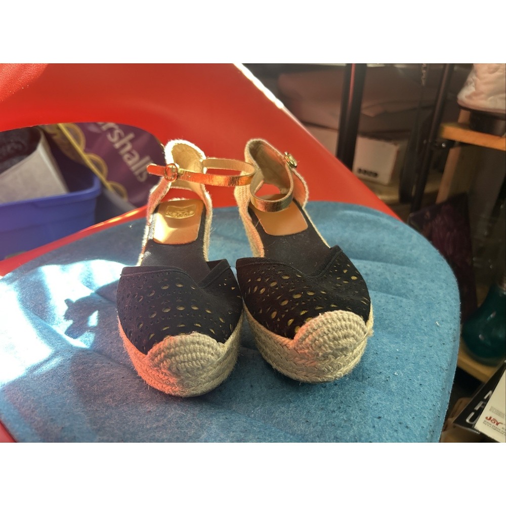 Kanna Wedge Espadrille Sandal Size 8 US Made in Spain Black And Gold